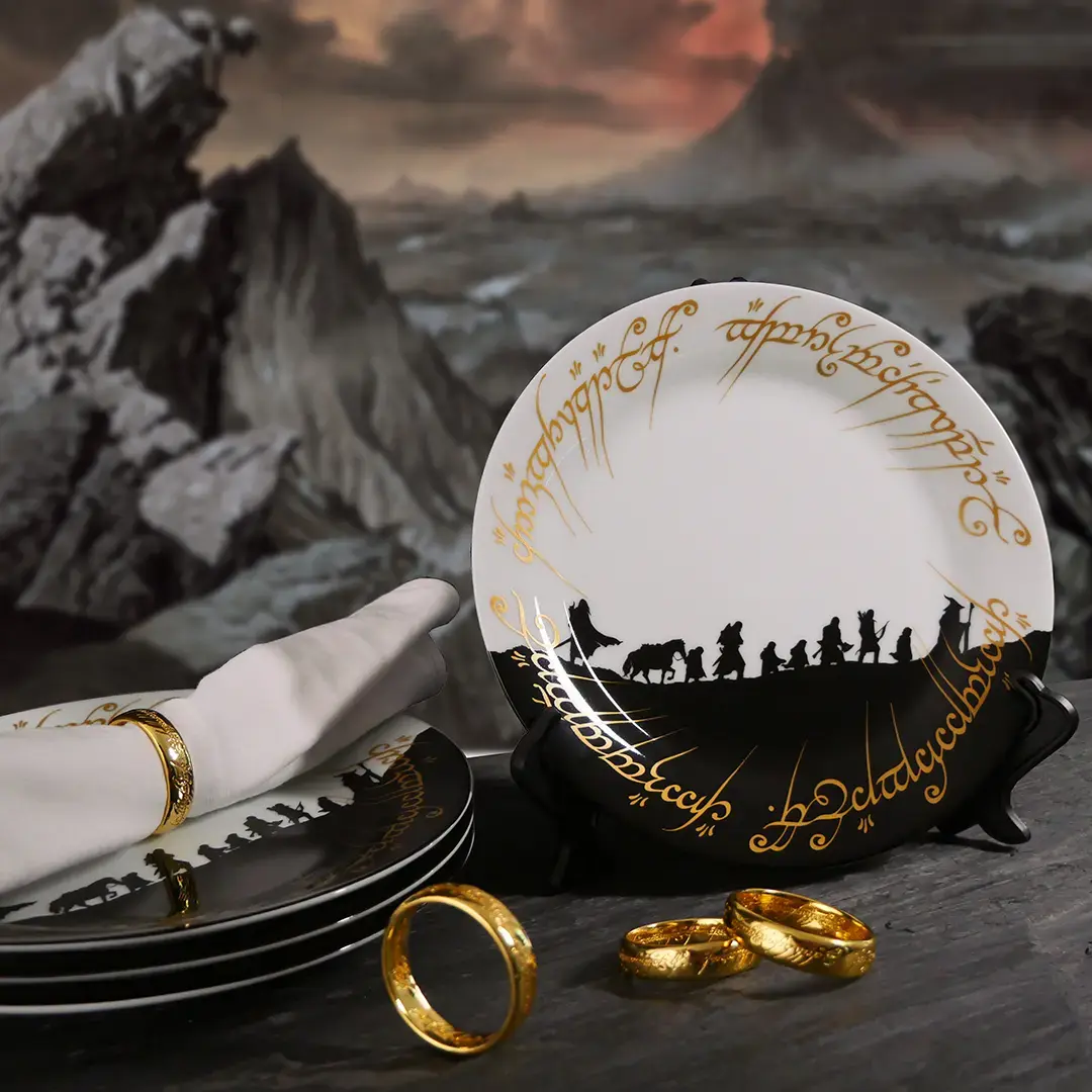 Der Herr der Ringe Set aus 4 Tellern und Serviettenringen