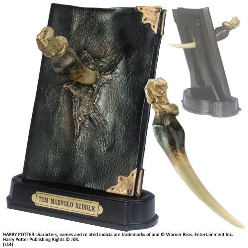 Harry Potter Tom Riddles Tagebuch mit Basilisk Rei&szlig;zahn